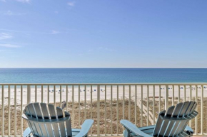 Serene Beachfront Condo with Balcony and Ocean Views!